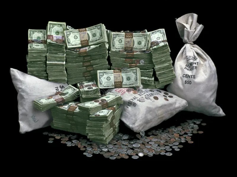 pile-money-27156-ezgif.com-webp-to-jpg-converter pile of money